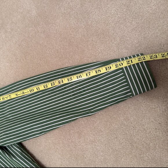 Green and white striped wrinkle free Foxcroft shirt sizd 6P - Picture 7 of 7